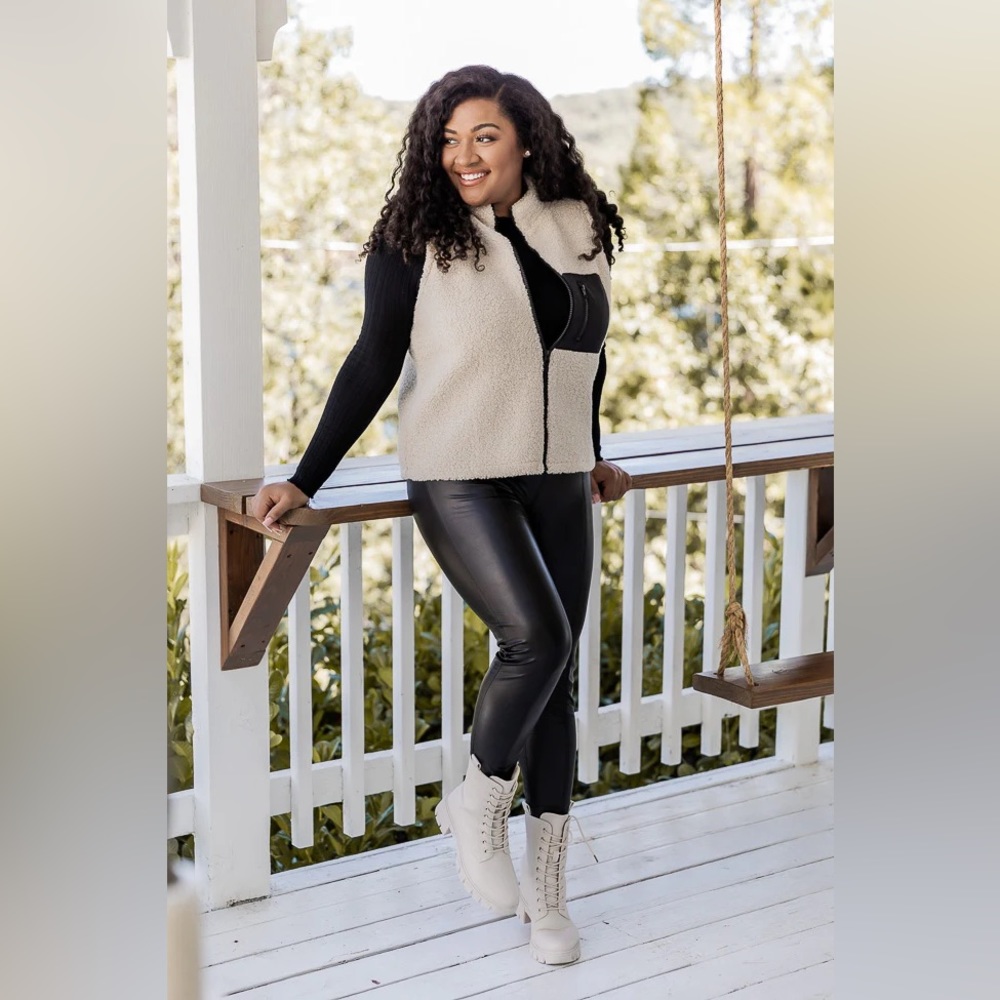 Pink Lily Black Faux Leather Leggings - Picture 6 of 6